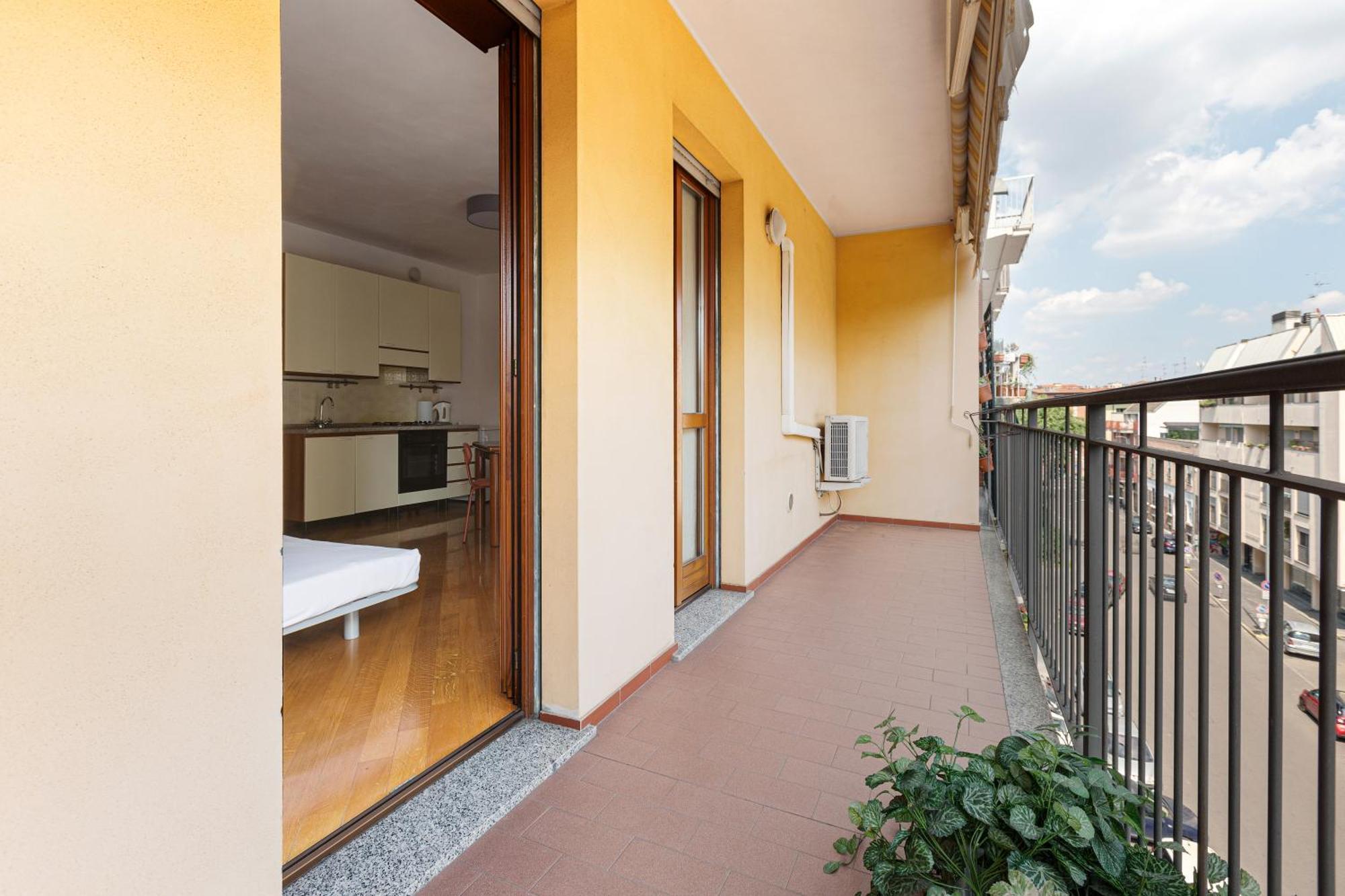 Cosy Studio With Balcony & Private Garage Μιλάνο Εξωτερικό φωτογραφία