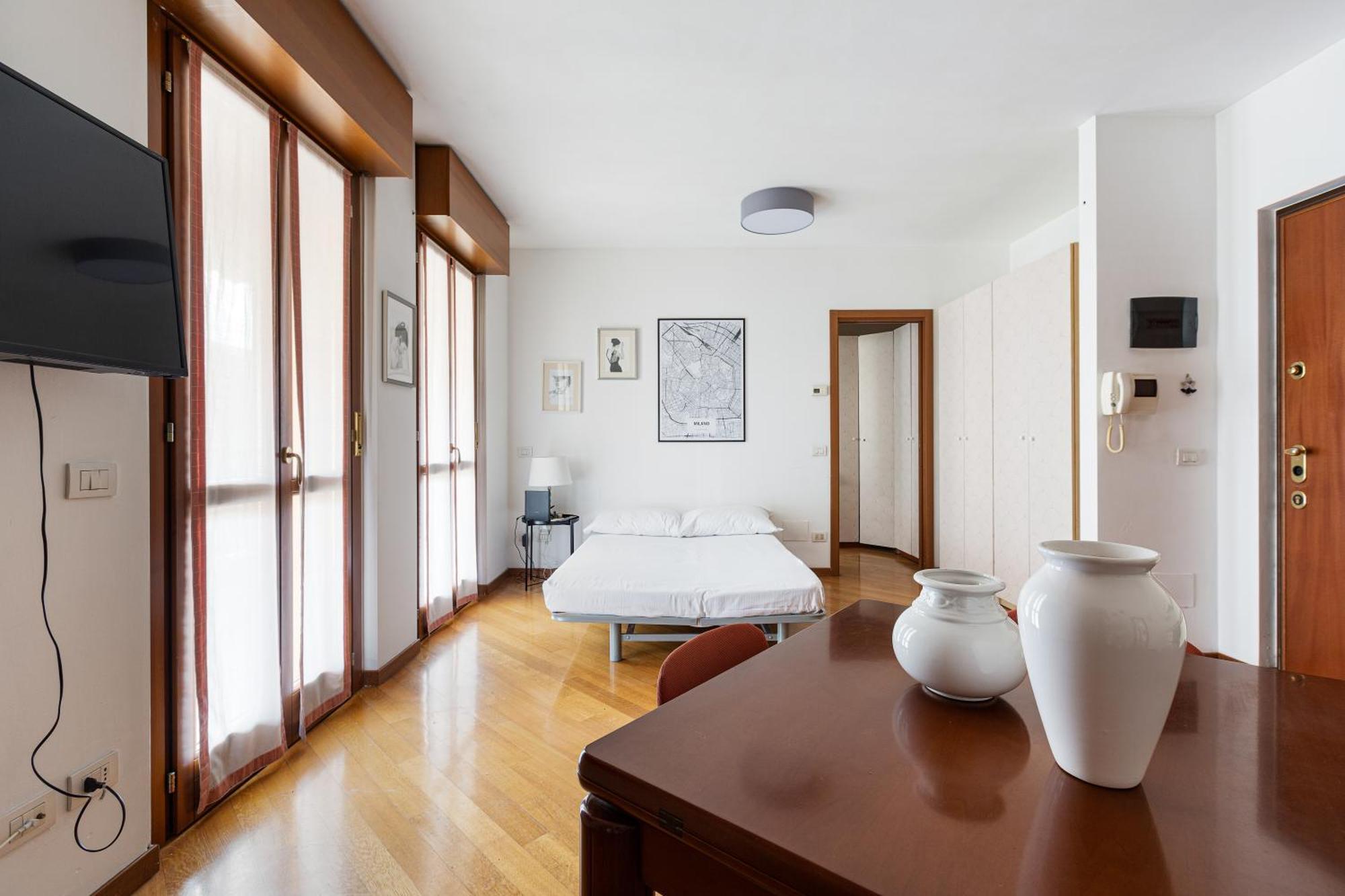 Cosy Studio With Balcony & Private Garage Μιλάνο Εξωτερικό φωτογραφία